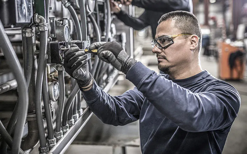 industrial maintenance photograph